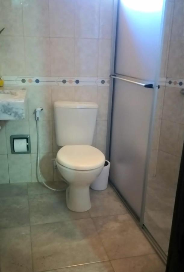Saiyu Aeropuerto Bed & Breakfast Luque Bagian luar foto